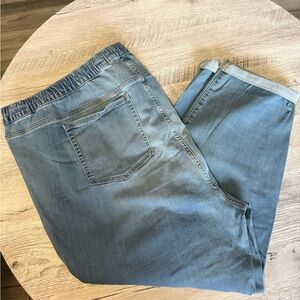 Torrid Woman’s Plus Size Jeans Elastic Waist 4X Regular